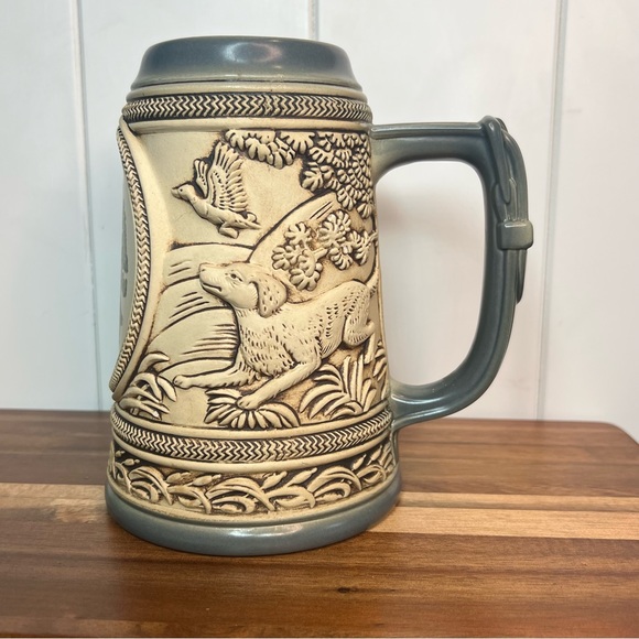 Vintage Beer Stein Hunting Dogs - Picture 12 of 13